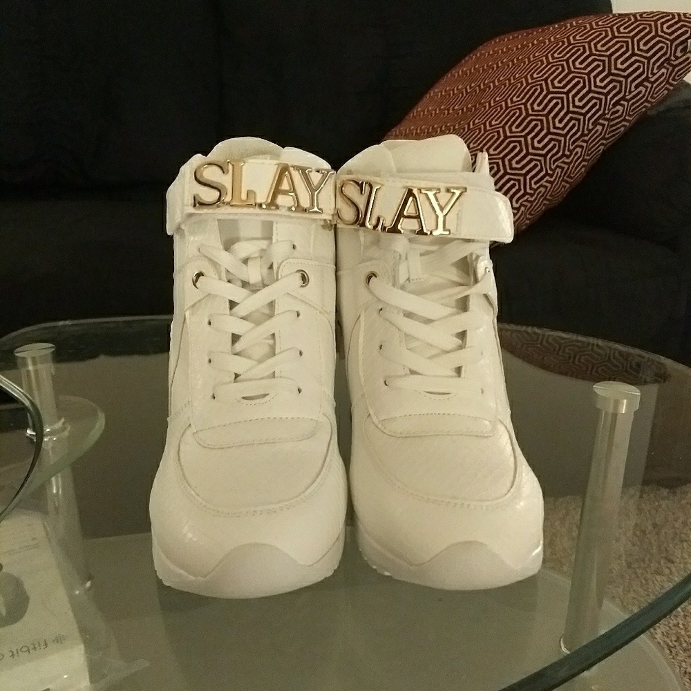 Brand new wedged sneakers shoe dazzle. Sz 7.5